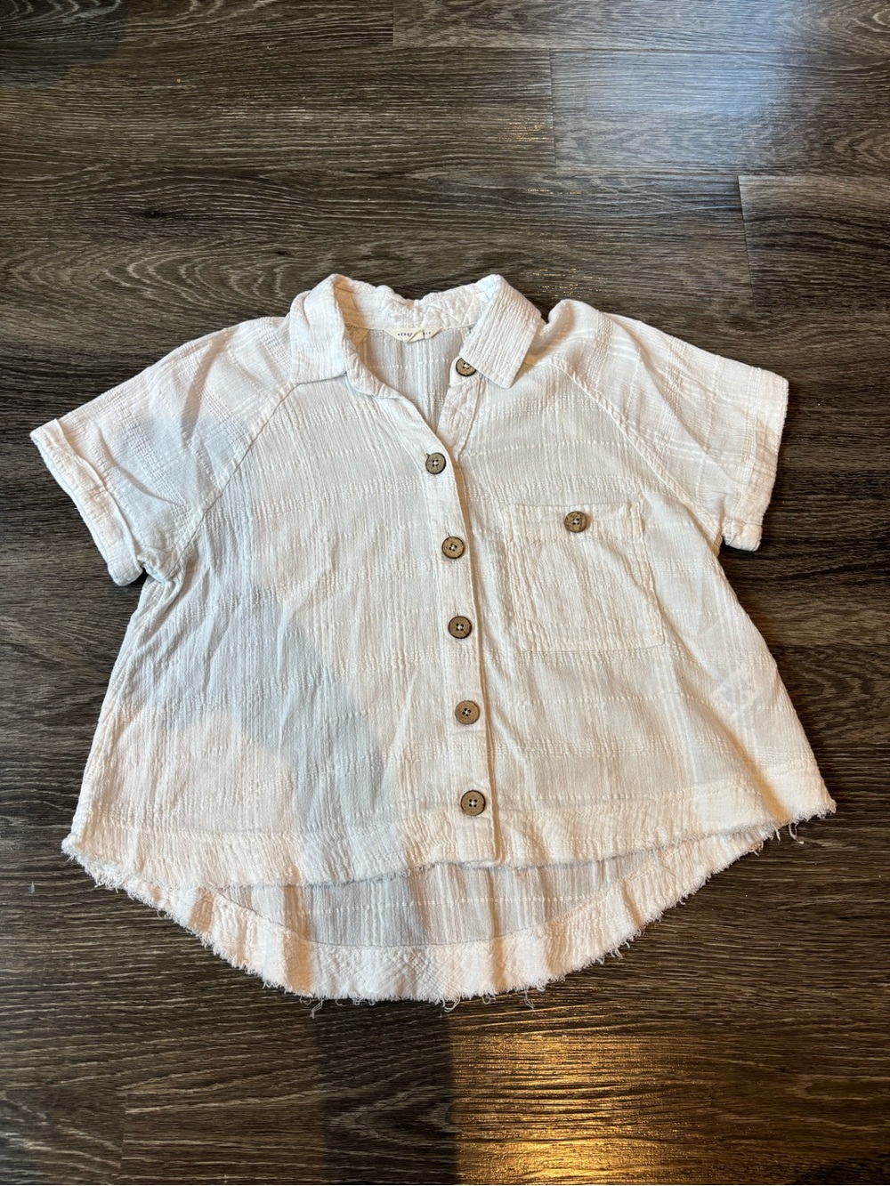 Aeropostale Cream Short-Sleeve Button-Down Top